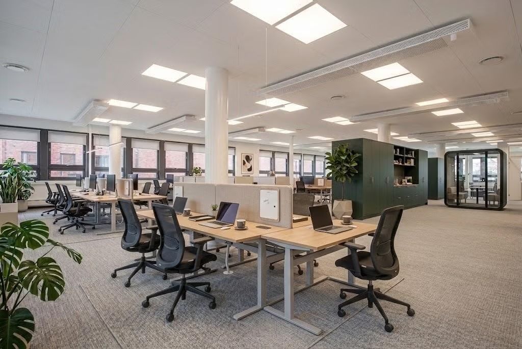 Kontor 2. etg – 400 m²